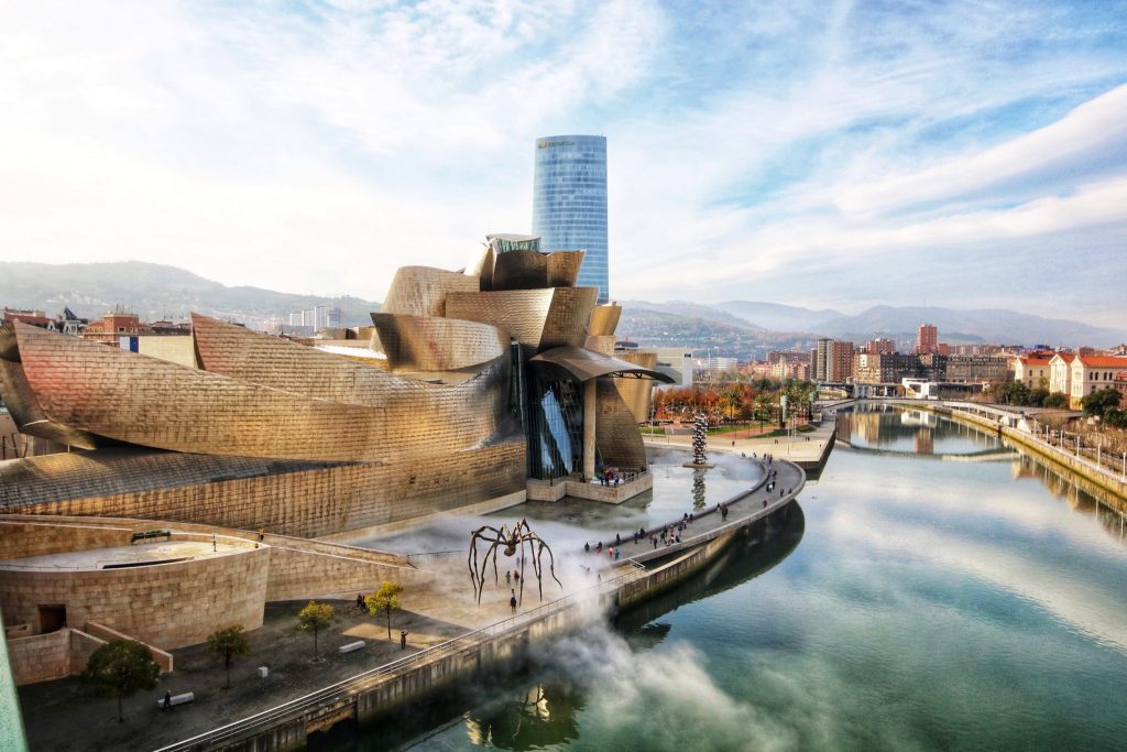 The workers of Mondragón built the roof of the famous Guggenheim Museum in Bilbao.