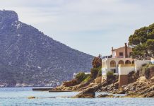the government of the balearic island wants to turn empty aparments into social housing