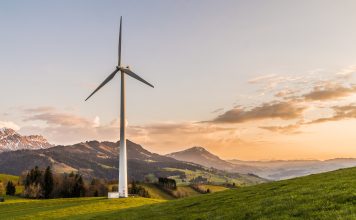 wind turbines produce green energy for Eeklo